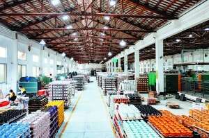 中小企業(yè)成"C位",跨境電商為外貿(mào)增長"續(xù)航"